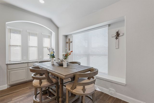 2204 Simpson Lane, Mansfield, TX 76063