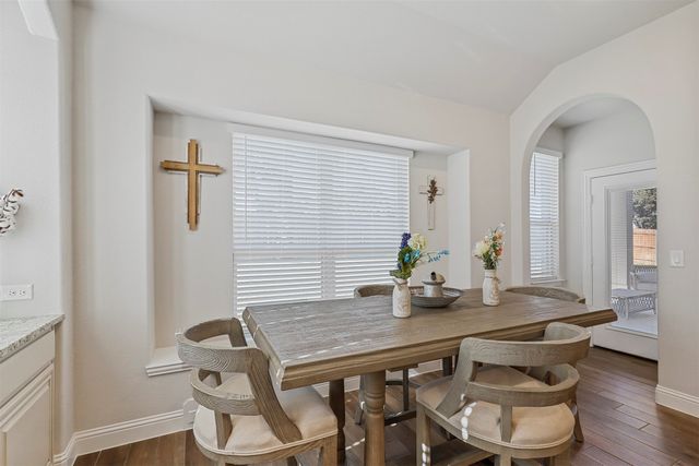 2204 Simpson Lane, Mansfield, TX 76063