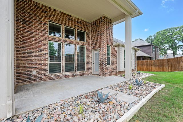 2204 Simpson Lane, Mansfield, TX 76063