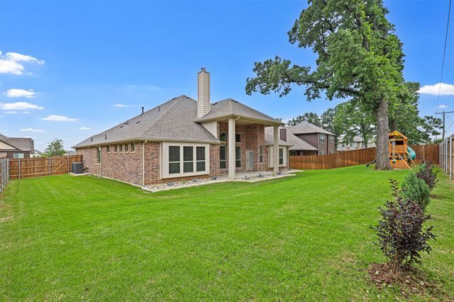 2204 Simpson Lane, Mansfield, TX 76063