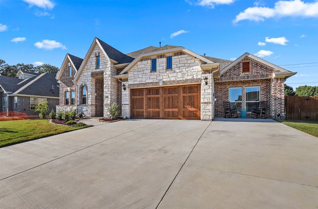 2204 Simpson Lane, Mansfield, TX 76063