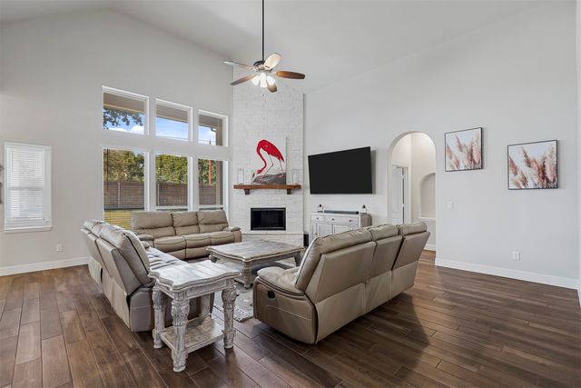 2204 Simpson Lane, Mansfield, TX 76063