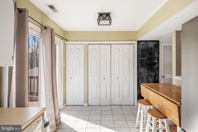 19 WOODVALE DR, Atco, NJ 08004