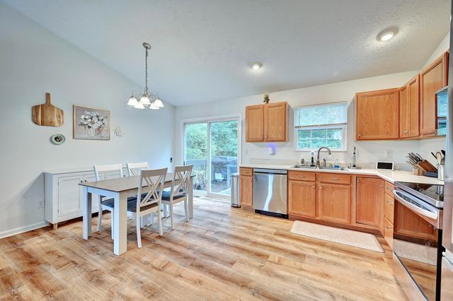 833 Virginiabradford Court, Elsmere, KY 41018