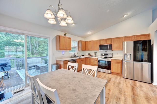 833 Virginiabradford Court, Elsmere, KY 41018