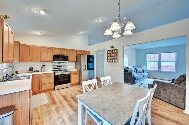 833 Virginiabradford Court, Elsmere, KY 41018
