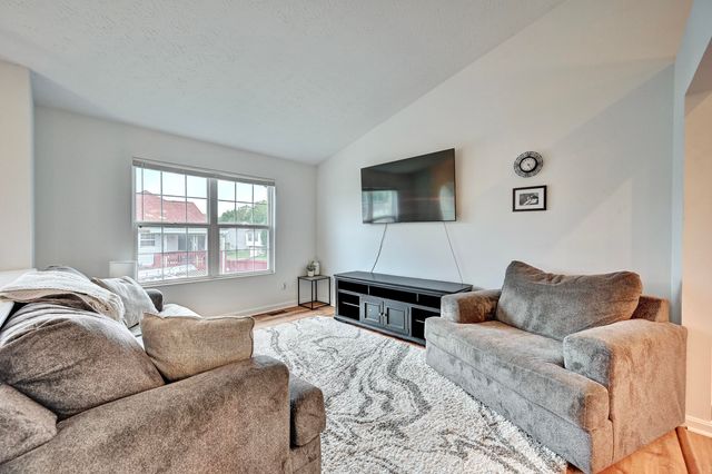 833 Virginiabradford Court, Elsmere, KY 41018