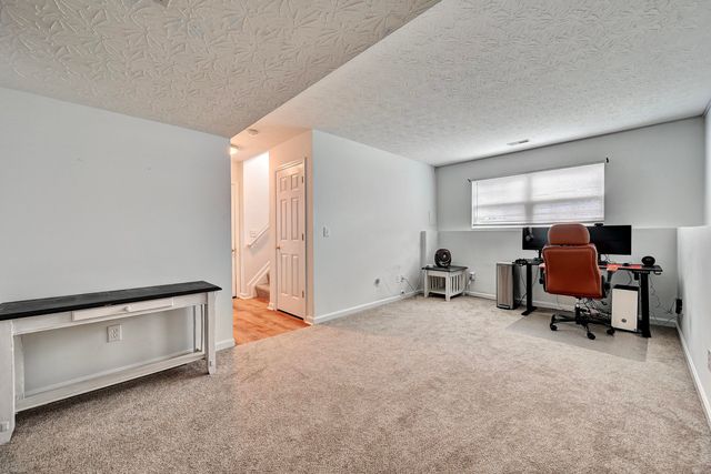 833 Virginiabradford Court, Elsmere, KY 41018