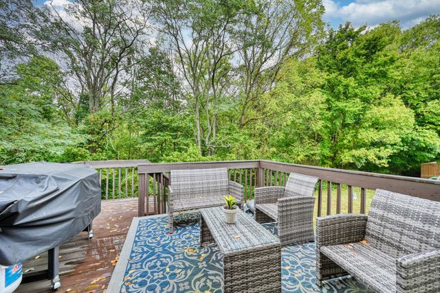 833 Virginiabradford Court, Elsmere, KY 41018