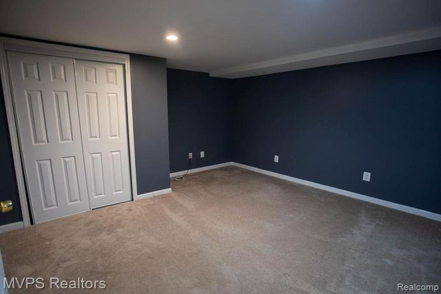 35470 Dearing Drive, Sterling Heights, MI 48312