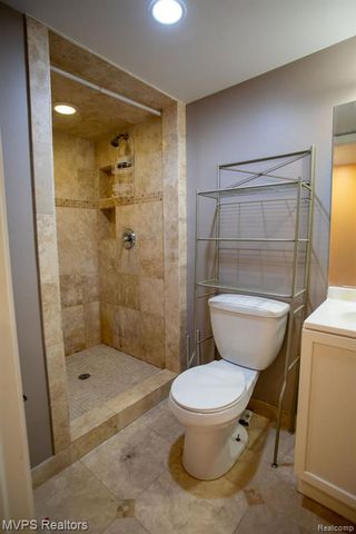35470 Dearing Drive, Sterling Heights, MI 48312