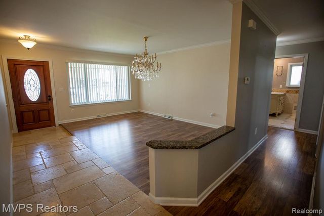 35470 Dearing Drive, Sterling Heights, MI 48312