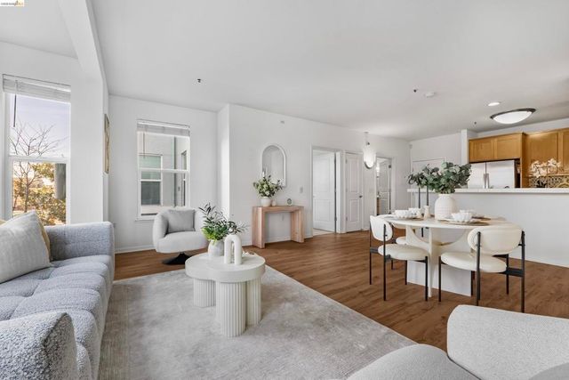 655 655 12Th St 205, Oakland, CA 94607