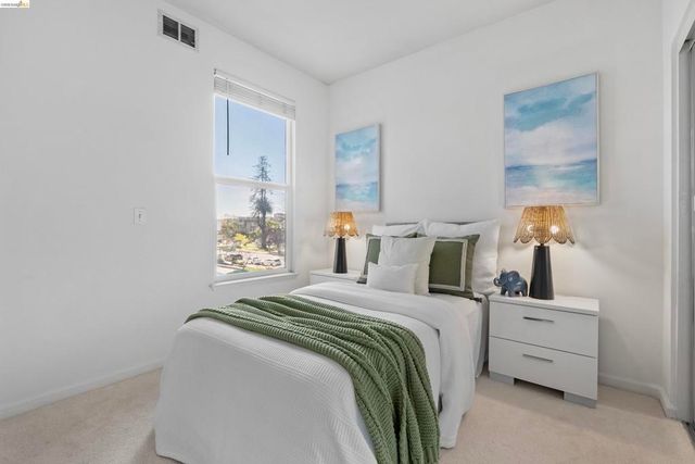 655 655 12Th St 205, Oakland, CA 94607