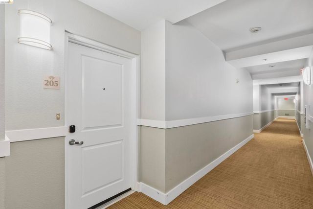 655 655 12Th St 205, Oakland, CA 94607