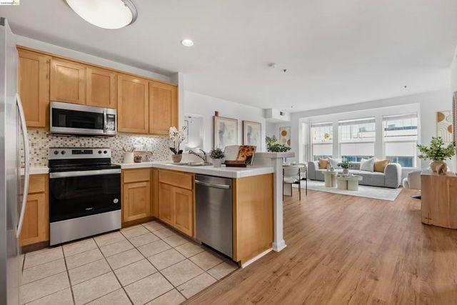 655 655 12Th St 205, Oakland, CA 94607