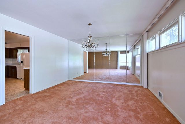 4409 W Lunt Avenue, Lincolnwood, IL 60712