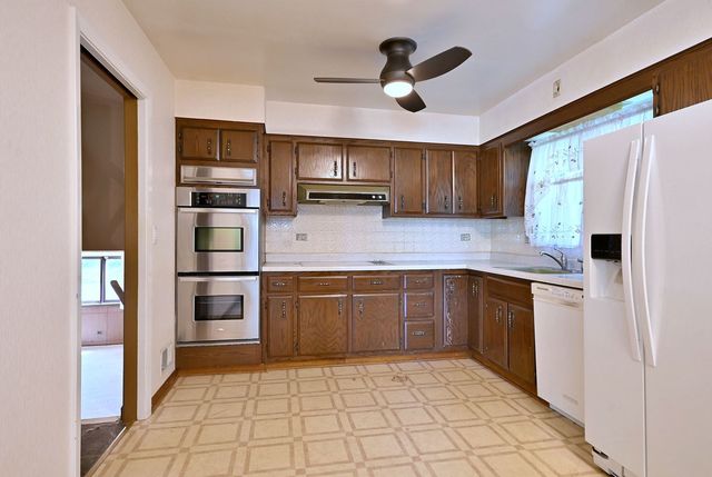 4409 W Lunt Avenue, Lincolnwood, IL 60712