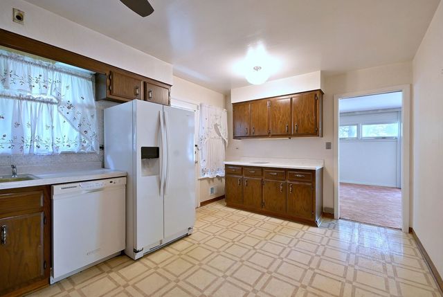 4409 W Lunt Avenue, Lincolnwood, IL 60712