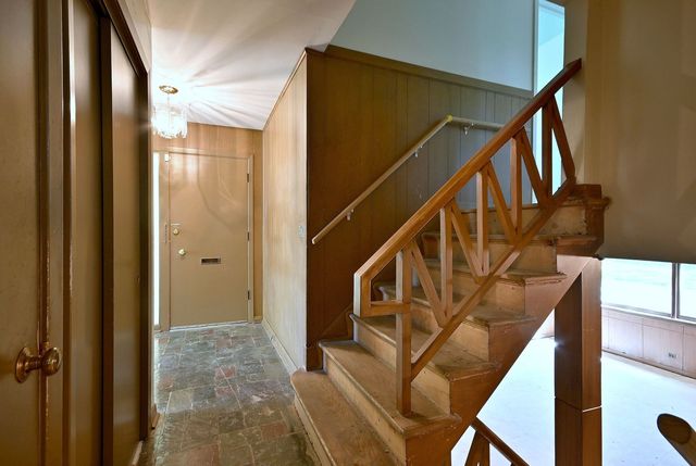 4409 W Lunt Avenue, Lincolnwood, IL 60712