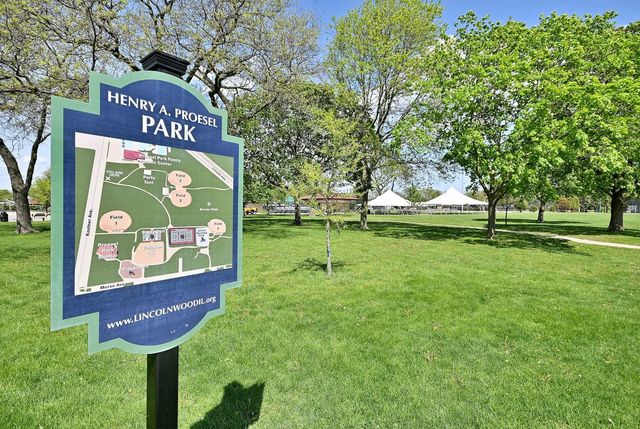 4409 W Lunt Avenue, Lincolnwood, IL 60712