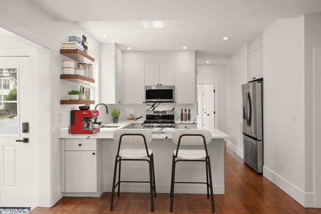 134 Brown Street 2, Waltham, MA 02453
