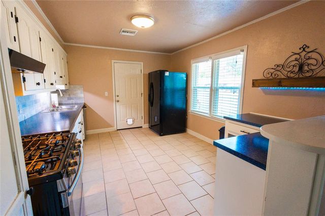 508 E Indian Drive, Midwest City, OK 73110