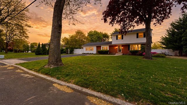 30 Sarina Drive, Commack, NY 11725