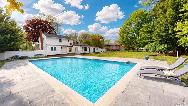 30 Sarina Drive, Commack, NY 11725