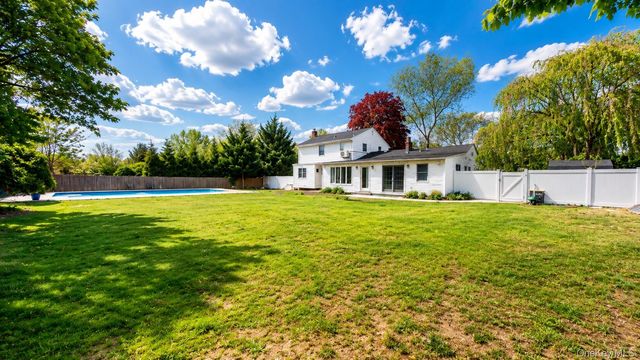 30 Sarina Drive, Commack, NY 11725