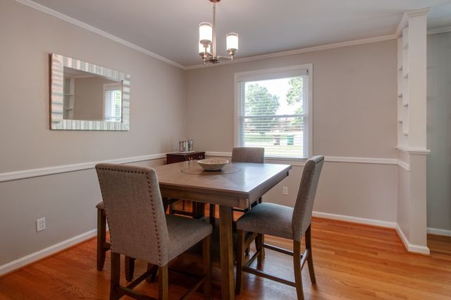 2305 Barclay Dr, Nashville, TN 37206