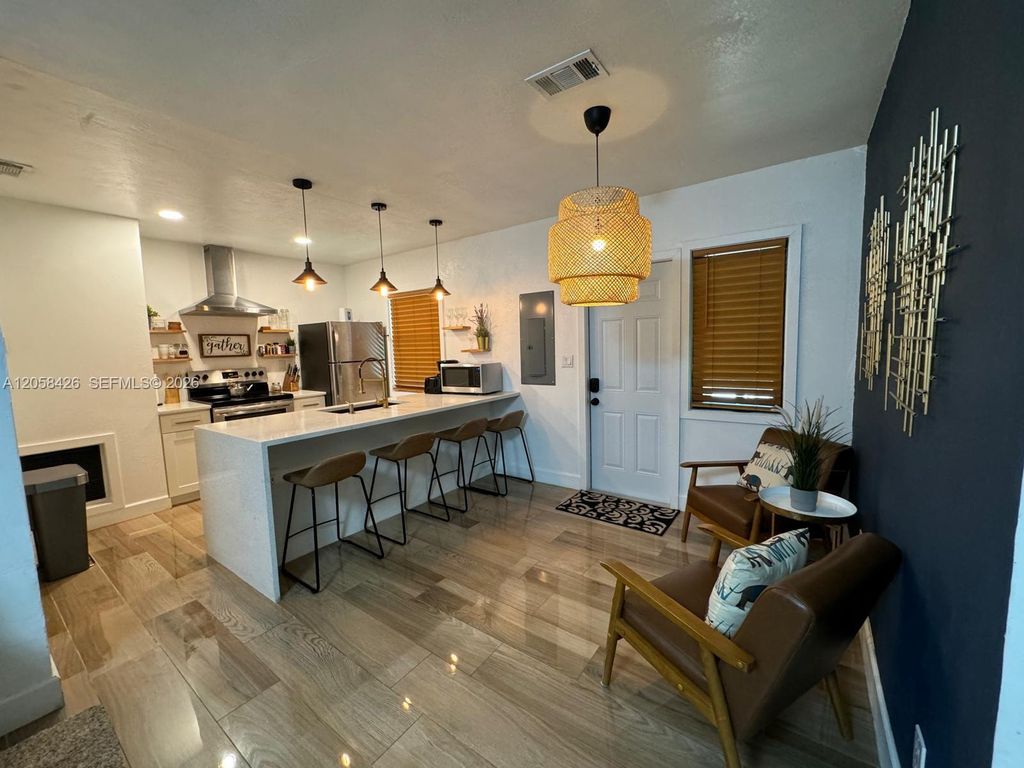 207 SW 11th Street 0, Fort Lauderdale, FL 33315