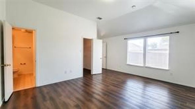 5727 Hunters Bend Lane, Dallas, TX 75249