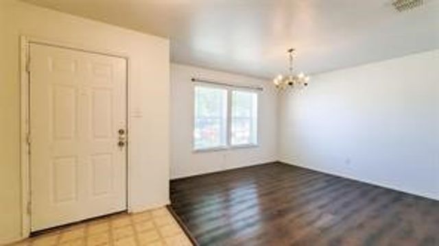 5727 Hunters Bend Lane, Dallas, TX 75249