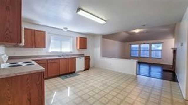 5727 Hunters Bend Lane, Dallas, TX 75249