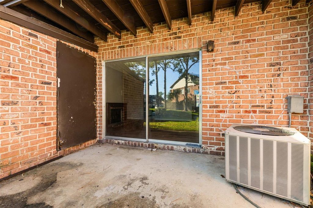 Image 34 of property listing at 5137 PICCADILLY CIRCUS COURT 3, Orlando, FL 32839