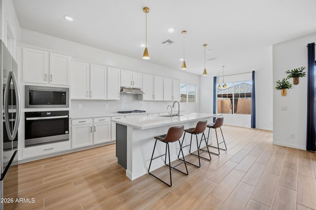 22658 E Roundup Way, Queen Creek, AZ 85142