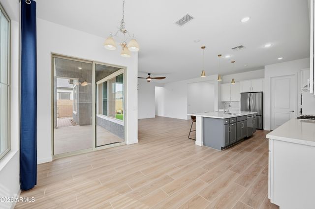 22658 E Roundup Way, Queen Creek, AZ 85142