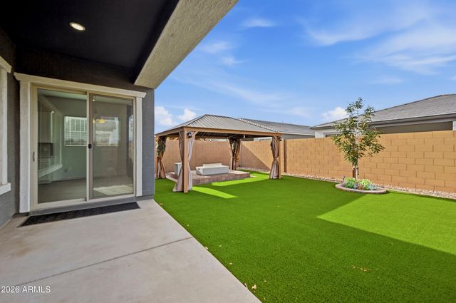 22658 E Roundup Way, Queen Creek, AZ 85142