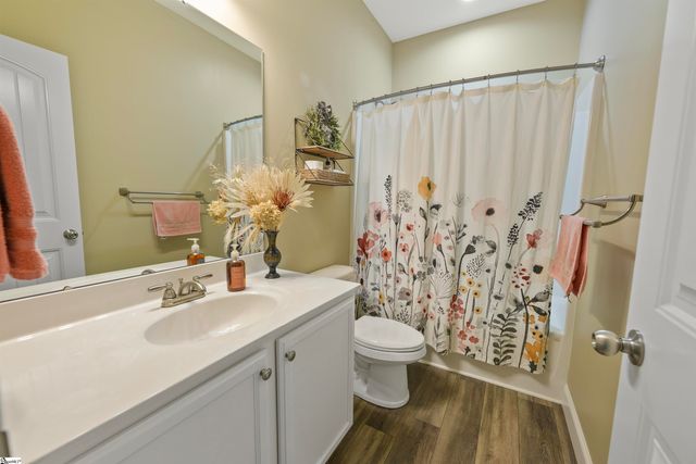 238 Inlet Pointe Drive, Anderson, SC 29625