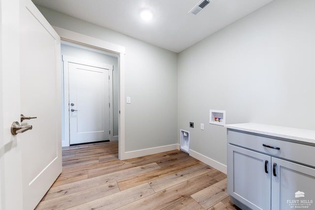 9172 Grammar Court, Manhattan, KS 66502