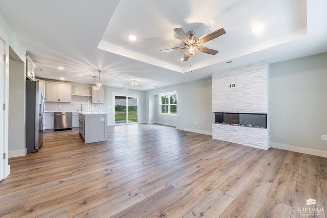 9172 Grammar Court, Manhattan, KS 66502