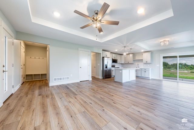 9172 Grammar Court, Manhattan, KS 66502