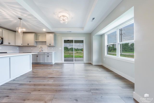 9172 Grammar Court, Manhattan, KS 66502