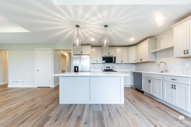 9172 Grammar Court, Manhattan, KS 66502