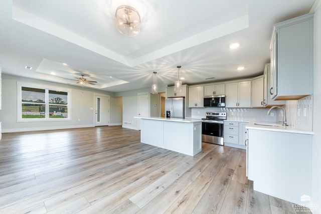 9172 Grammar Court, Manhattan, KS 66502