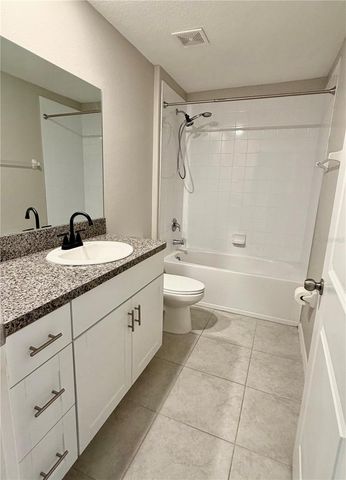 11206 KELLY GREEN AVENUE, Wimauma, FL 33598