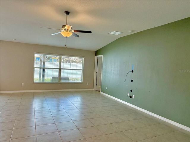 11206 KELLY GREEN AVENUE, Wimauma, FL 33598
