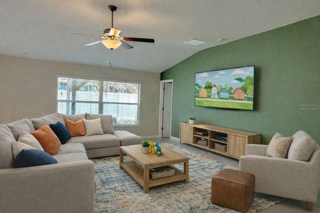 11206 KELLY GREEN AVENUE, Wimauma, FL 33598