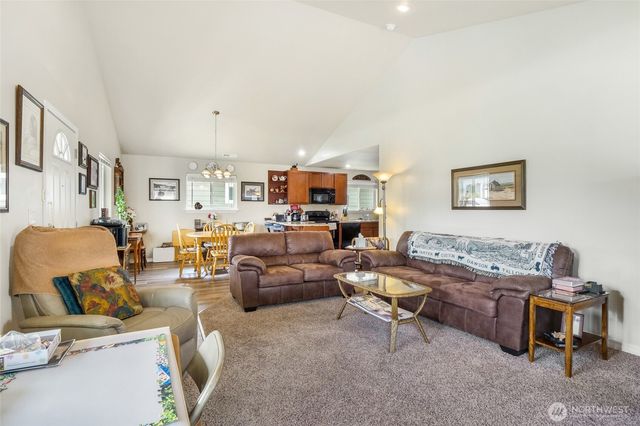 123 9th Avenue #6, Moses Lake, WA 98837